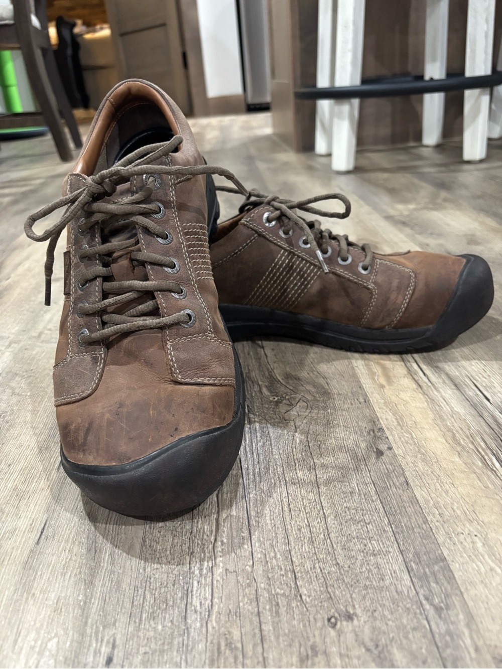 Keen Men's Brown Leather Lace-Up Casual Hiking Shoes
